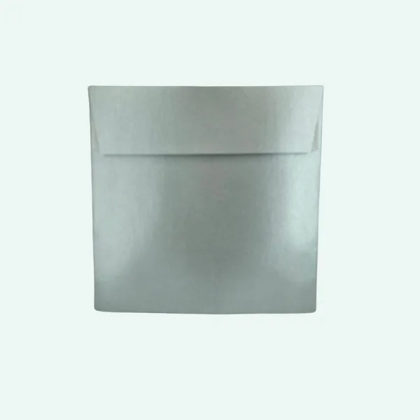 Wenskaartenvelop 140 x 140 mm zilver